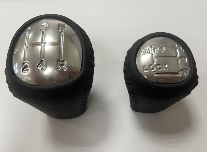 Gear Knob Set (Black Leather, Chrome Top)