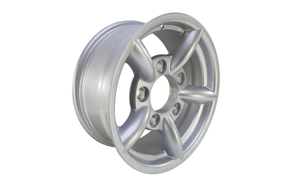 Alloy Wheel (Silver, 4-Spoke Variant)